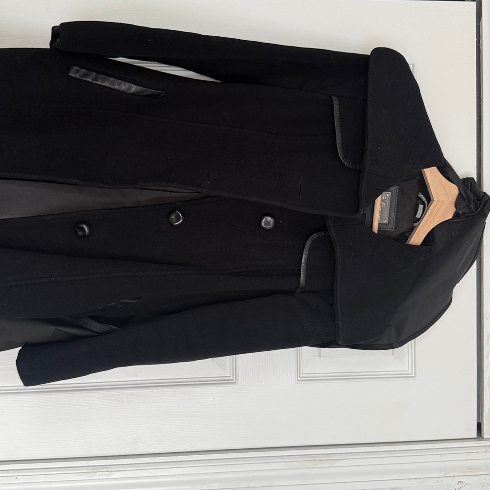 Mackage Stylish Black Coat with leather details